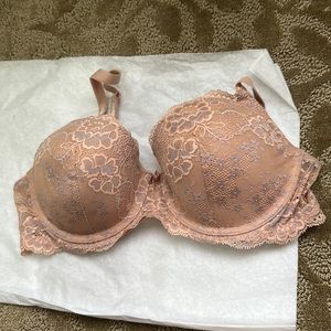 Victoria’s Secret lace bra